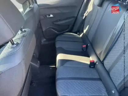 Photo 10 Peugeot 2008  1.2 Hybrid 145ch Allure e-DCS6