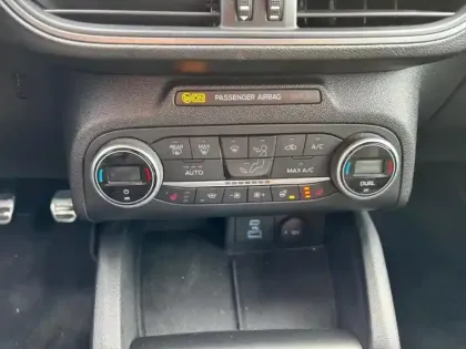 Photo 15 Ford Focus  1.0 EcoBoost mHEV 155ch ST-Line Style