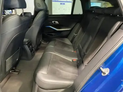 Photo 13 BMW Serie 3 Série 3 Touring 330eA xDrive 292ch M Sport