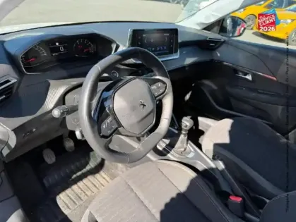 Photo 14 Peugeot 208  1.5 BlueHDi 100ch S/S Active CarPlay