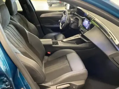 Photo 12 Peugeot 308  1.5 BlueHDi 130ch S&S GT EAT8