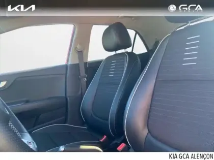 Photo 12 Kia Rio  1.0 T-GDI 120ch MHEV GT-Line