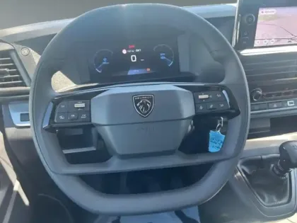 Photo 11 Peugeot Expert  Fg M 2.2 Diesel 150 GPS CAMERA