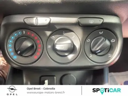 Photo 14 Opel Corsa  1.4 90ch Design 120 ans Start/Stop 3p