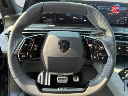 Photo 11 Peugeot 3008  1.2 Hybrid 145ch GT e-DCS6