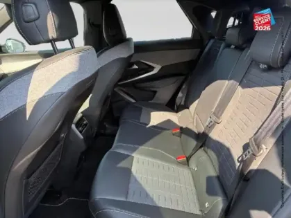 Photo 10 Peugeot 3008  1.2 Hybrid 145ch GT e-DCS6