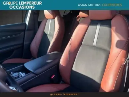 Photo 8 Mazda Mazda3 Mazda 3 2.0 e-SKYACTIV-X M-Hybrid 186ch Nagisa 2025