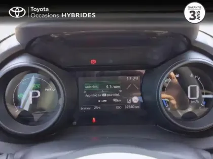 Photo 13 Toyota Yaris  Cross 116h Dynamic Business MY22