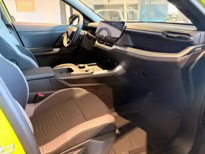 Photo 13 Jeep Compass  1.2 Turbo T3 145ch e-Hybrid First Edition BVR6