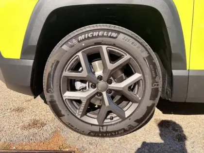 Photo 8 Jeep Compass  1.2 Turbo T3 145ch e-Hybrid First Edition BVR6