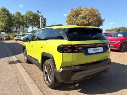 Photo 7 Jeep Compass  1.2 Turbo T3 145ch e-Hybrid First Edition BVR6