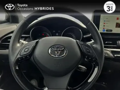 Photo 12 Toyota C-HR  2.0 Hybride 184ch Design Ultimate E-CVT