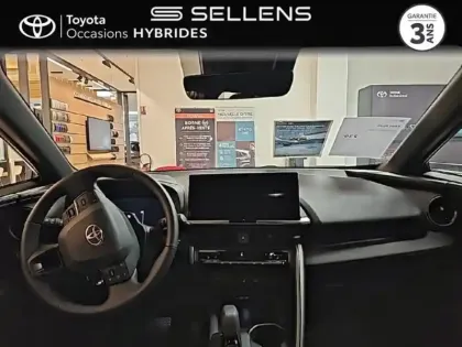 Photo 7 Toyota C-HR  1.8 Hybride 140ch Graphic MY26