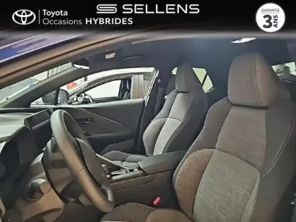 Photo 10 Toyota C-HR  1.8 Hybride 140ch Graphic MY26