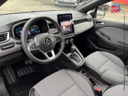 Photo 14 Renault Clio  1.6 E-Tech 145ch full hybrid Techno - 24