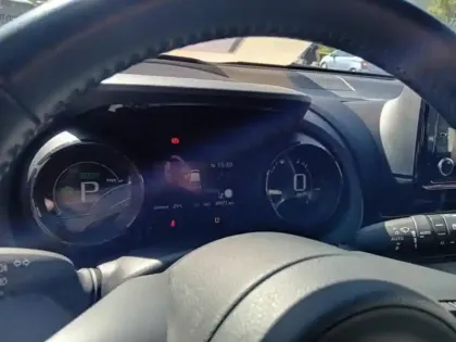 Photo 6 Toyota Yaris  116h Collection 5p