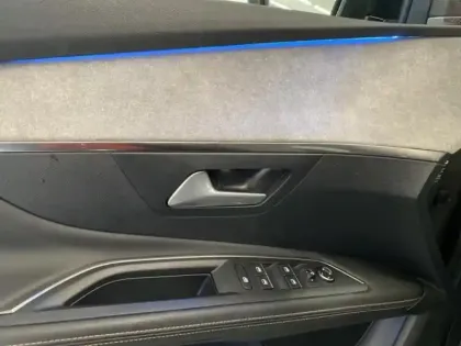 Photo 14 Peugeot 3008  Plug-in Hybrid 225ch Allure Pack e-EAT8