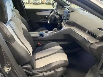 Photo 13 Peugeot 3008  Plug-in Hybrid 225ch Allure Pack e-EAT8