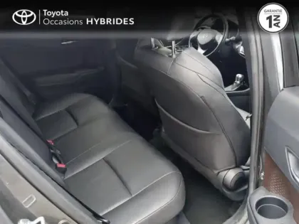Photo 6 Toyota C-HR  122h Distinctive 2WD E-CVT