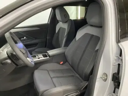 Photo 8 Opel Astra  1.2 Turbo Hybrid 145ch GS e-DCT 6