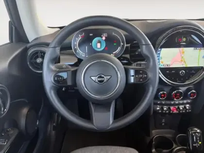 Photo 11 Mini Mini  Cooper 136ch  Edition Camden BVA7