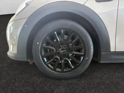 Photo 13 Mini Mini  Cooper 136ch  Edition Camden BVA7