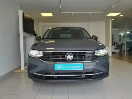 Photo 5 Volkswagen Tiguan  2.0 TDI 150ch Life Business DSG7