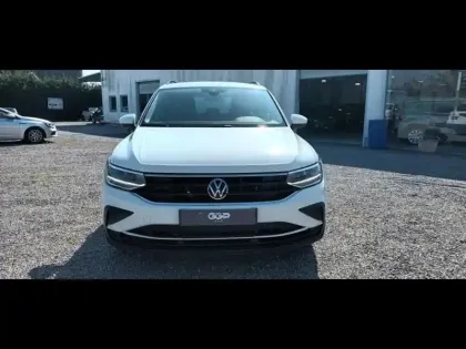 Photo 7 Volkswagen Tiguan  2.0 TDI 150ch Life Plus DSG7