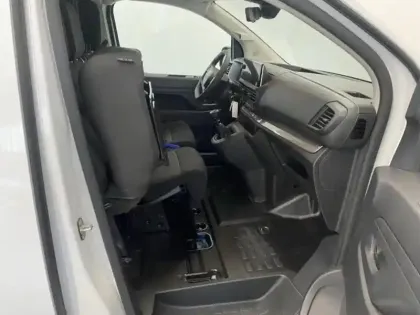 Photo 9 Peugeot Expert  Fg M 2.2 Diesel 150ch Pack Premium Connect