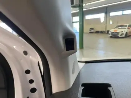 Photo 14 Peugeot Expert  Fg M 2.2 Diesel 150ch Pack Premium Connect