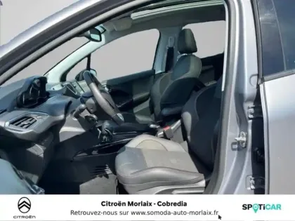 Photo 8 Peugeot 2008  1.5 BlueHDi 120ch E6.c GT Line S&S EAT6