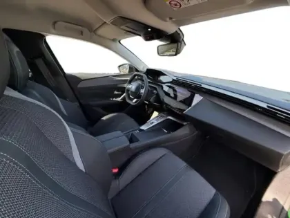 Photo 14 Peugeot 308  1.2 PureTech 130ch S&S Active Pack EAT8