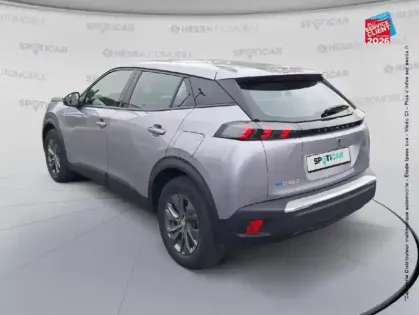 Photo 37 Peugeot 2008  e- 136ch Active