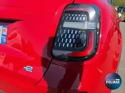 Photo 31 Fiat 600  e 156ch 54kWh Red