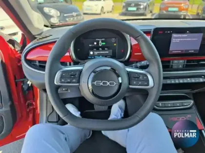 Photo 8 Fiat 600  e 156ch 54kWh Red