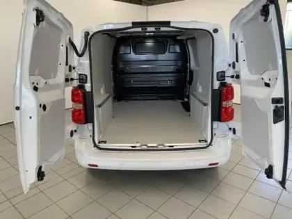 Photo 7 Peugeot Expert  Fg M 2.2 Diesel 180ch Tech Edition automatique