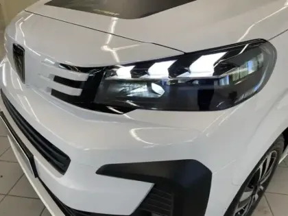 Photo 14 Peugeot Expert  Fg M 2.2 Diesel 180ch Tech Edition automatique