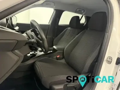 Photo 7 Peugeot 2008  1.2 PureTech 130ch S&S Style EAT8