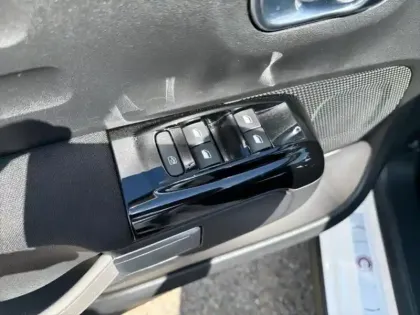 Photo 11 Citroën C3  1.2 PureTech 110ch S&S C-Series 120-121g