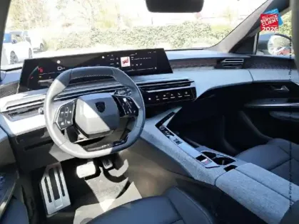 Photo 14 Peugeot 3008  1.2 Hybrid 145ch GT e-DCS6