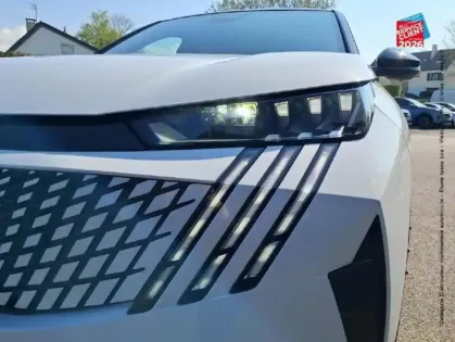 Photo 12 Peugeot 3008  1.2 Hybrid 145ch GT e-DCS6