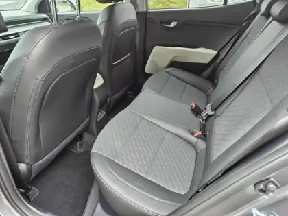 Photo 11 Kia Stonic  1.0 T-GDi 115ch MHEV GT-Line DCT7