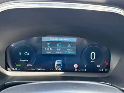 Photo 10 Ford Kuga  2.5 Duratec 180ch Hybrid FlexiFuel ST-Line X Powershift