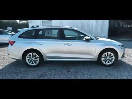 Photo 5 Skoda Octavia  Combi 2.0 TDI 150ch Ambition DSG7