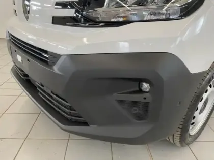 Photo 11 Peugeot Partner  M Diesel 130ch automatique Pack Premium Connect