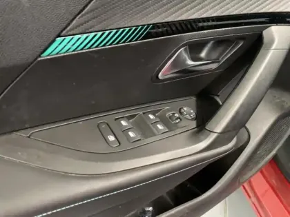 Photo 14 Peugeot 2008  1.5 BlueHDi 110ch S&S Allure