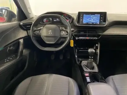 Photo 13 Peugeot 2008  1.5 BlueHDi 110ch S&S Allure