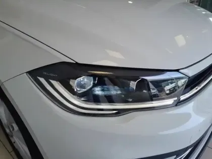 Photo 8 Volkswagen Polo  1.0 TSI 95ch Style