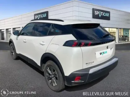 Photo 6 Peugeot 2008  e- 136ch Style