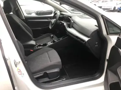 Photo 20 Volkswagen Golf  1.0 TSI OPF 110ch Life Plus